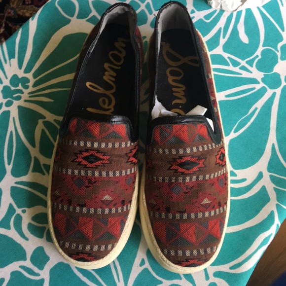 Sam Edelman Shoes - Sam Edelman 7.5M slip-ons BECKER Black and Maroon